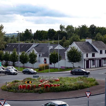 The Dutch Tulip Hotel Mallow Dış mekan fotoğraf