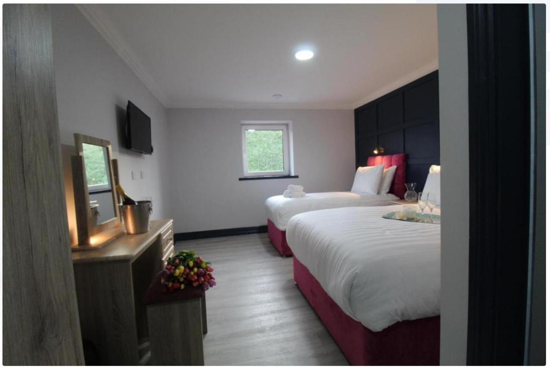 The Dutch Tulip Hotel Mallow Dış mekan fotoğraf