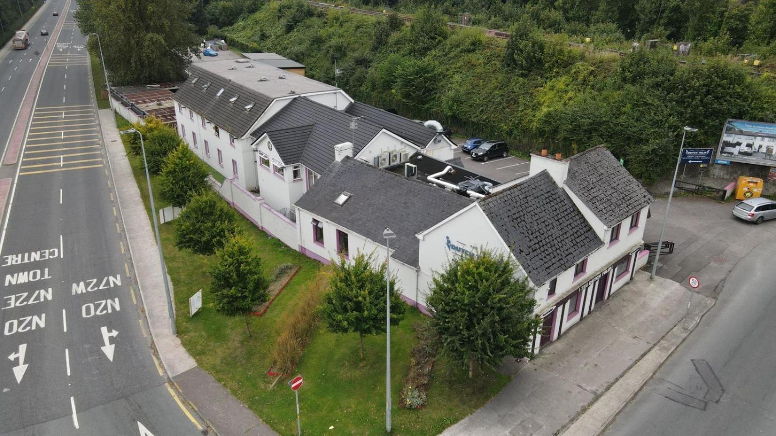 The Dutch Tulip Hotel Mallow Dış mekan fotoğraf